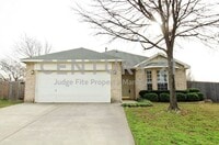 Building Photo - Charming 3/2/2 in Summit Oaks For Rent!