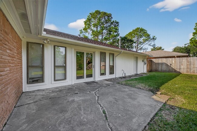 Building Photo - 5418 Darnell St