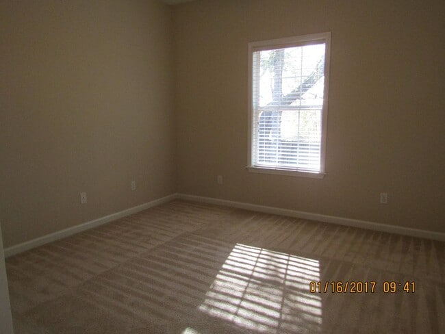 Building Photo - 315 Co Rd 737