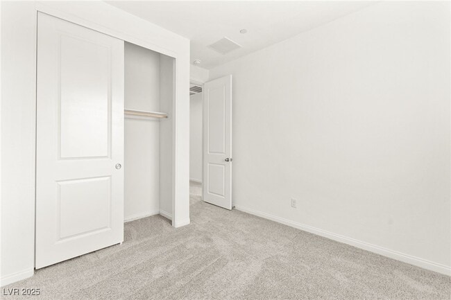 Building Photo - 10146 Glen Aulin St