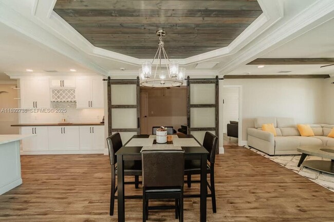 Building Photo - 9675 SW Anchor