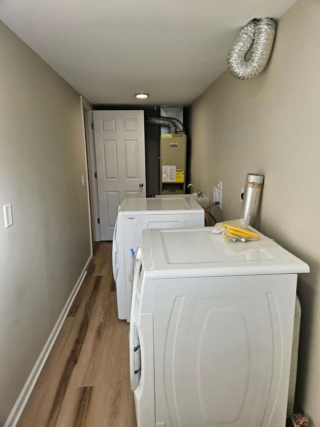 Building Photo - 1093 Kane St