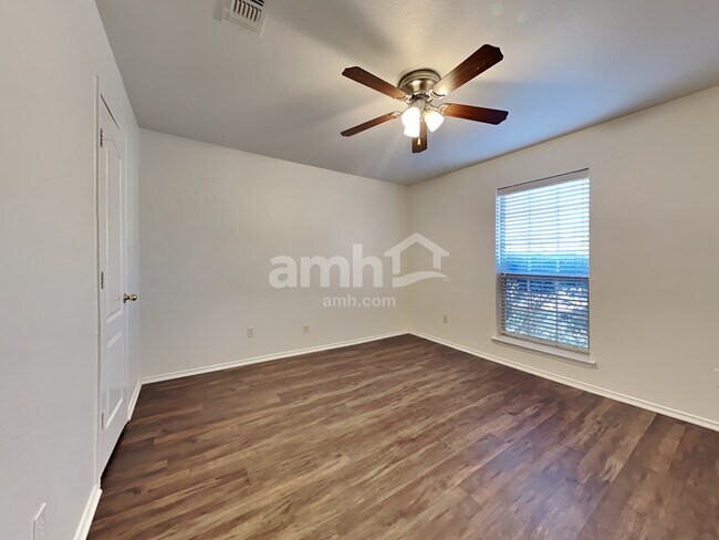 Building Photo - 7307 Fossil Garden Dr