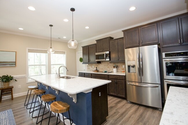 Building Photo - Spacious 5-Bedroom Home with 3 Full Bathrooms in Carthage, NC - Perfect for Your Family!