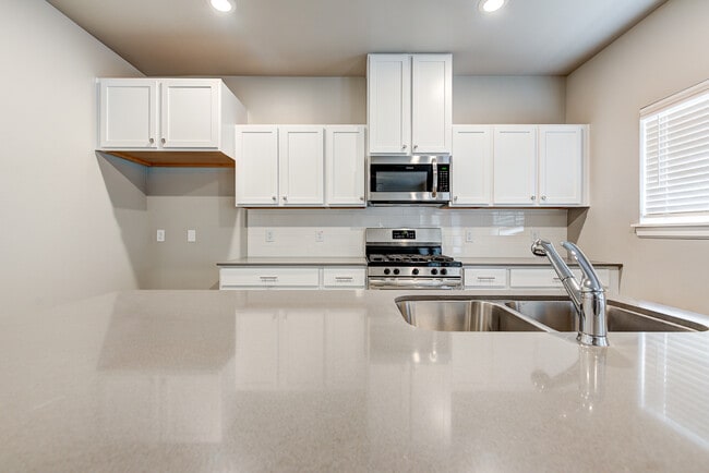 Building Photo - 13503 Bluejacket Dr