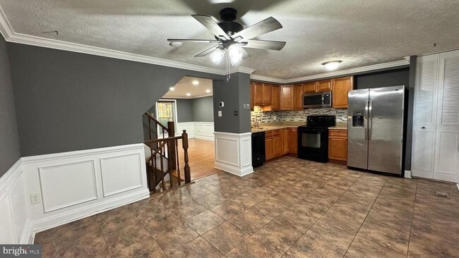 Building Photo - 8113 Mandan Terrace