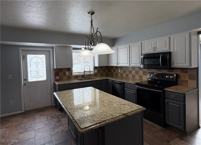 Building Photo - 4171 Linden Cir