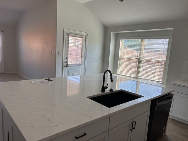 Building Photo - 6311 Serpentine Dr