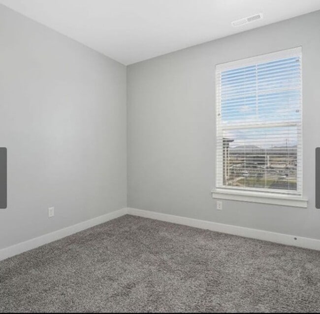 Building Photo - Uga-3723 W 2280 N #C302 Lehi, UT 84043