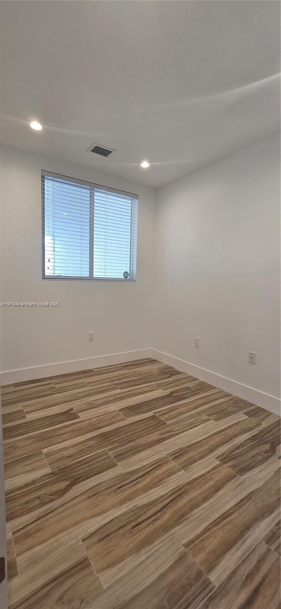 Building Photo - 3620 Thomas Ave