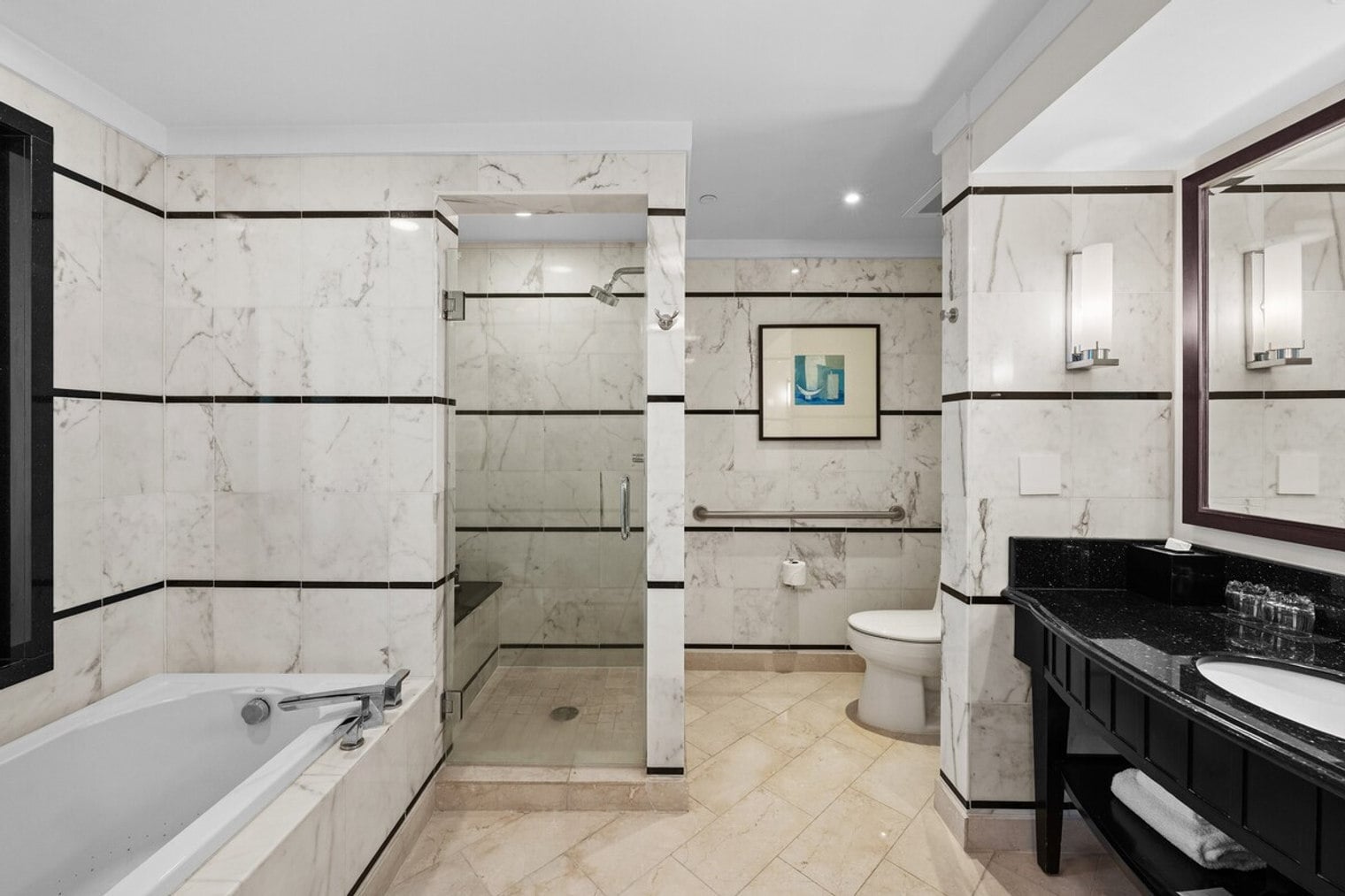 Building Photo - 4391 Collins Ave