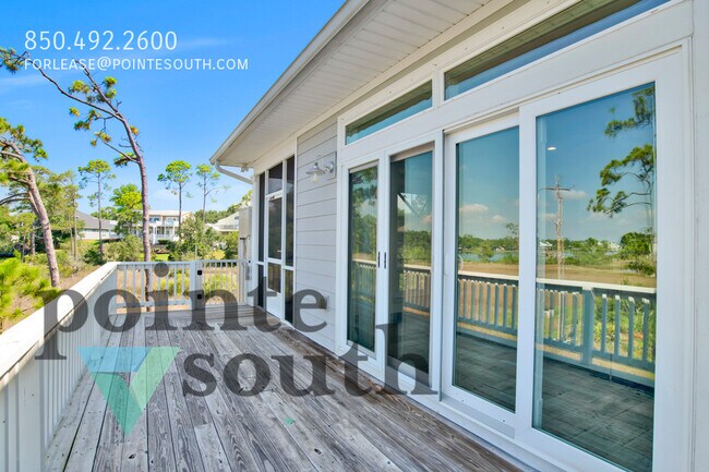 Building Photo - 16262 Tarpon Dr