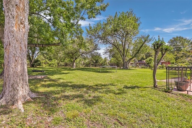 Building Photo - 8719 Brackley Ln