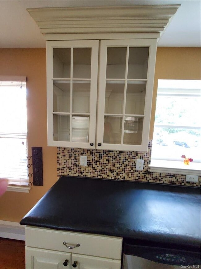 Building Photo - 972 Sierra Vista Ln