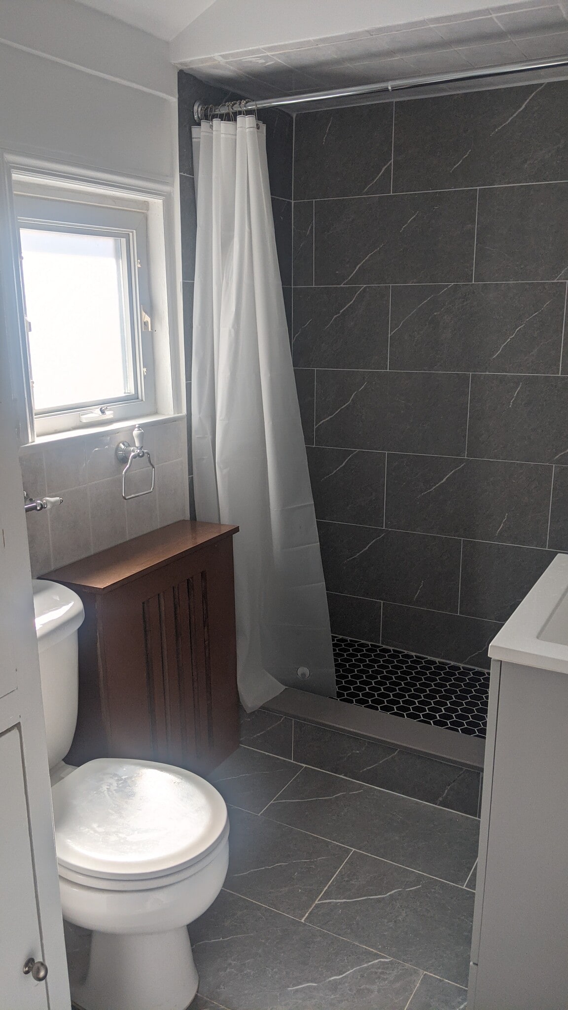 Building Photo - 14 Croton St