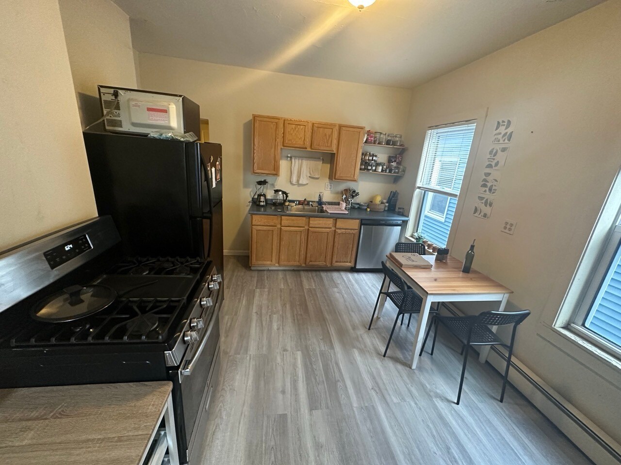 Building Photo - 61 Webster Ave