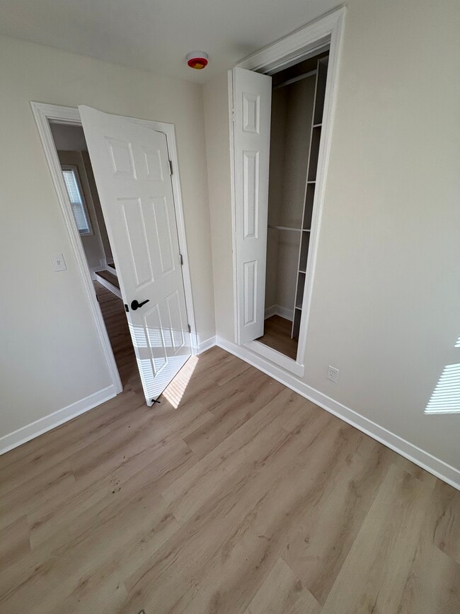 Building Photo - 1317 Michigan St