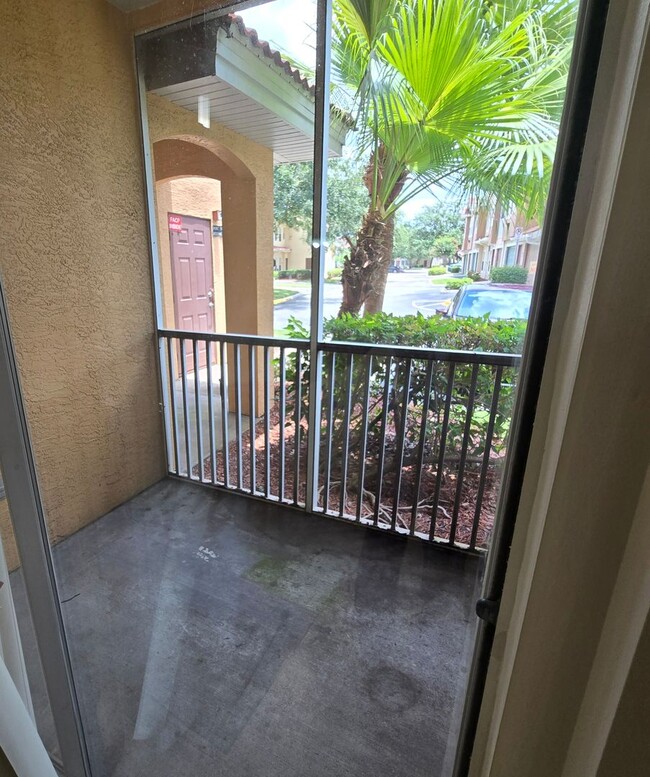 Building Photo - 1 Bedroom Condo for RENT