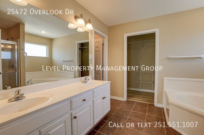 Building Photo - 25472 Overlook Dr