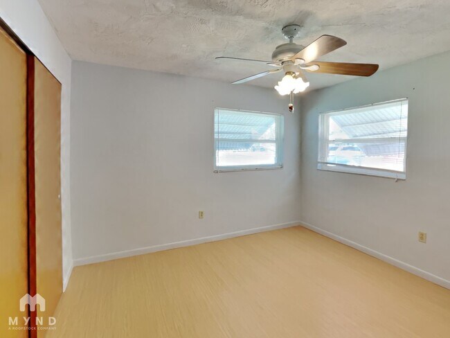 Building Photo - 968 Wicks Dr