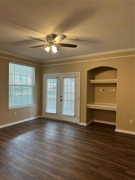 Building Photo - 3324 Parkchester Square Blvd