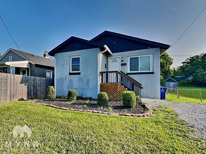 Primary Photo - 524 Elwood Ave