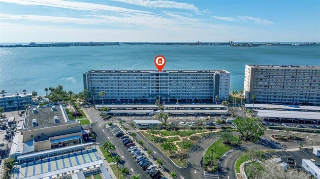 Building Photo - 5900 Shore Blvd S