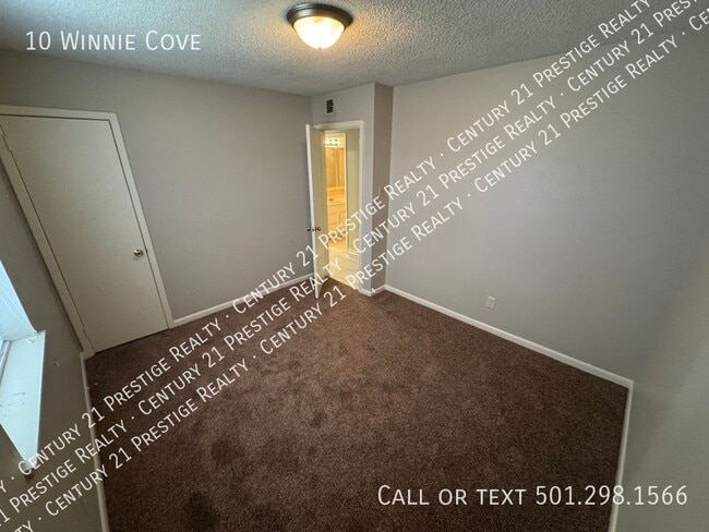 Building Photo - 10 Winnie Cove