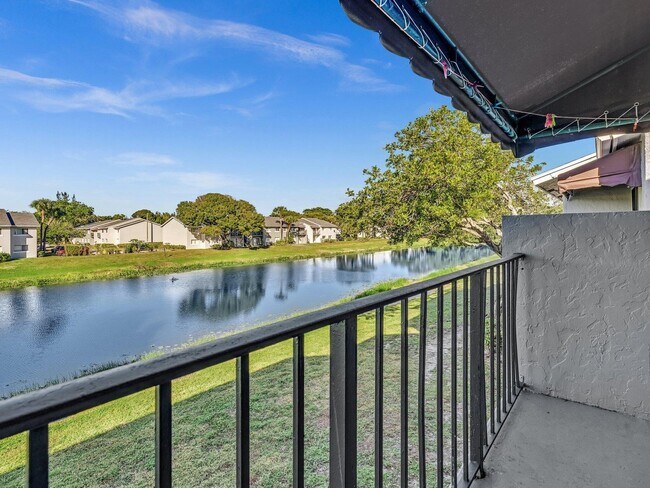 Building Photo - 1163 Lake Terry Dr