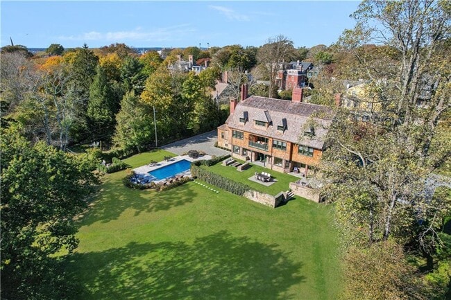 Building Photo - 7 Red Cross Ave