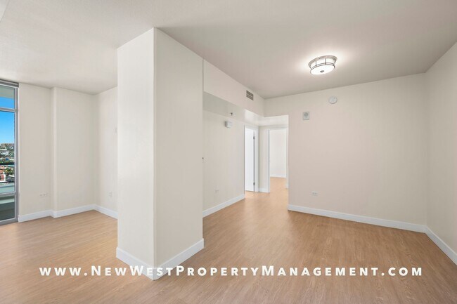 Building Photo - Light and Bright Little Italy 2-Bedroom at