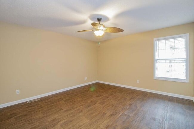 Building Photo - 2107 Ringgold Ct