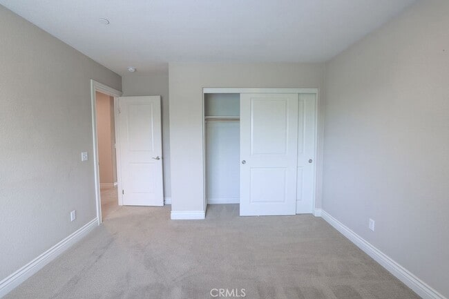 Building Photo - 3294 Ledgewood Cir