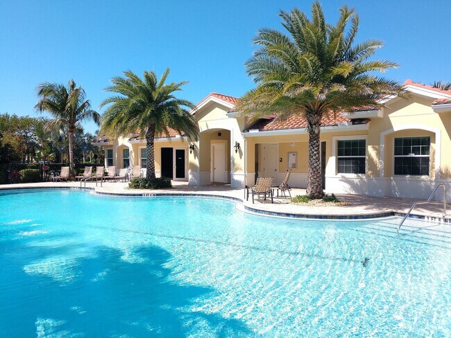 Building Photo - Impressive Annual Unfurnished Condo with C...