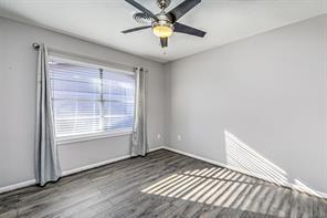 Building Photo - 211 Pine Shadow Dr