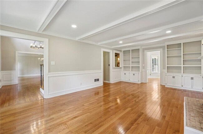 Building Photo - 5653 Trowbridge Dr