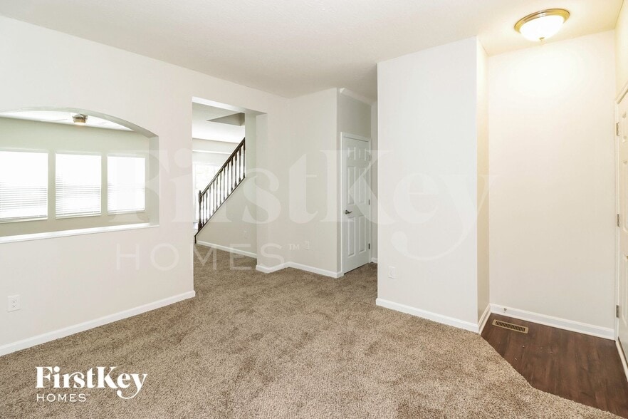 Building Photo - 1081 Carrington Pl