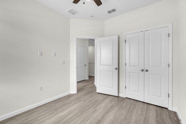 Building Photo - 2549 Slim Haywood Ave