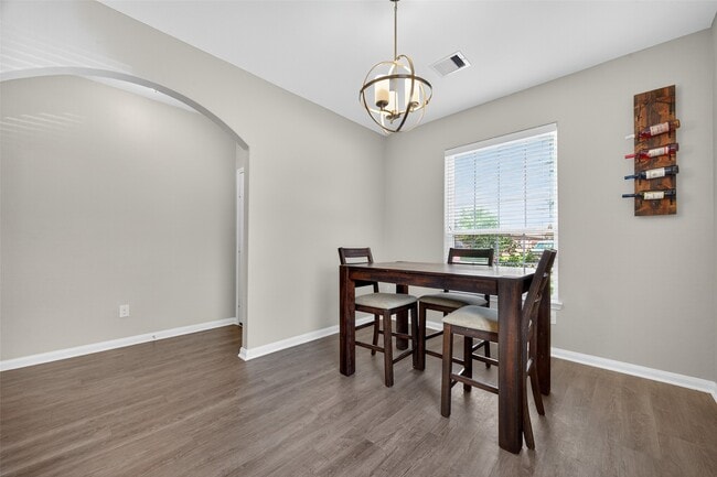 Building Photo - 542 Oporto Path