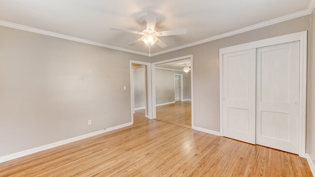 Building Photo - 56 E 52nd St