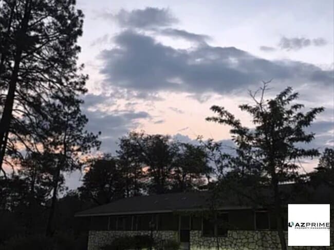 Building Photo - Fully Remodeled 3-Bedroom, 3-Bath Home in ...