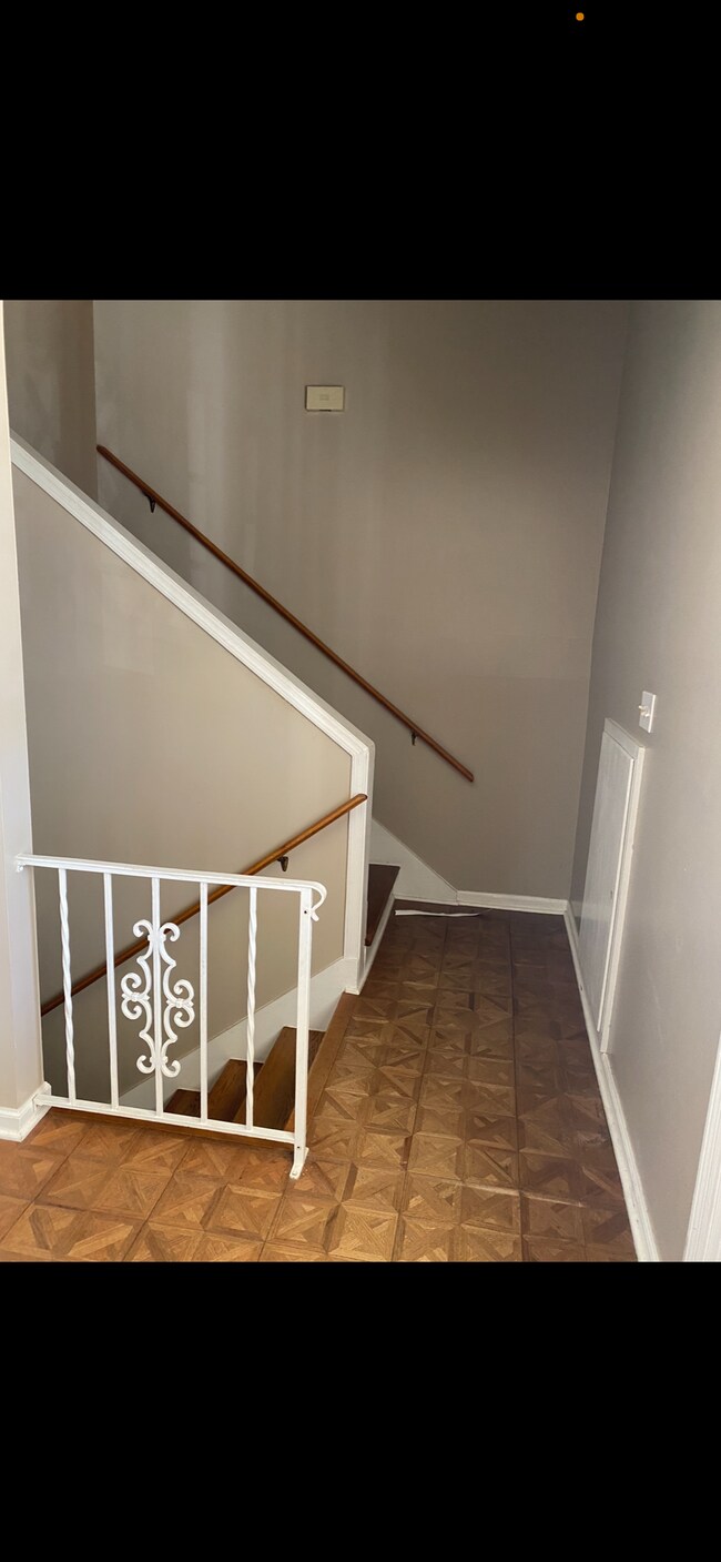 Building Photo - 8002 Greenwillow Ct SE
