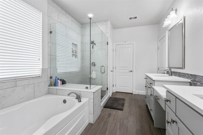 Building Photo - 30 Tidwillow Pl