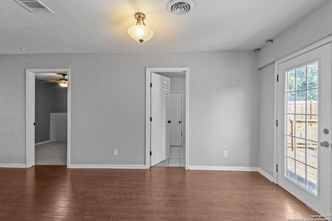 Building Photo - 107 Sabyan Dr