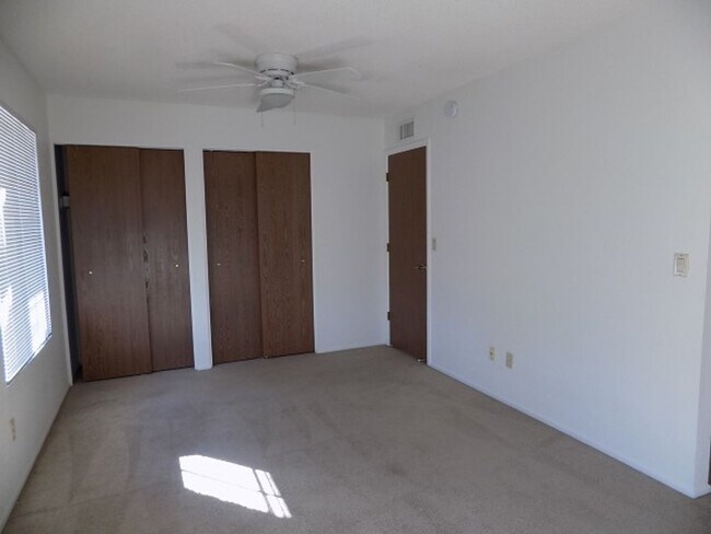 Building Photo - 6440 E Julep St
