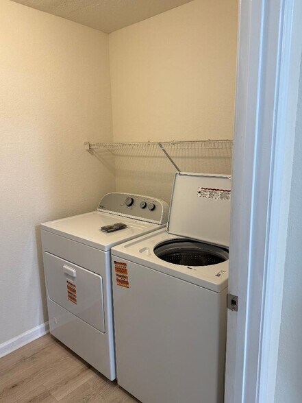 Laundry Room - Brand New Appliances - 10075 Gate Pky N