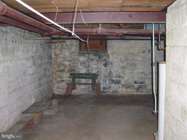 Building Photo - 4602 De Russey Pkwy