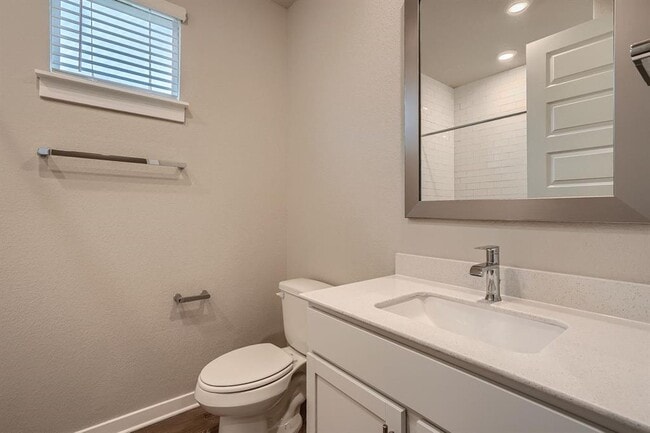 Building Photo - 2032 Wilsons Warbler Dr
