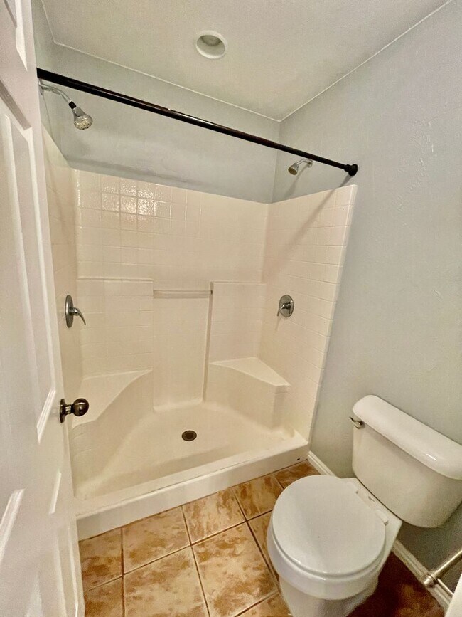 Building Photo - Pet-Friendly 4-BR Home in Washington Fields