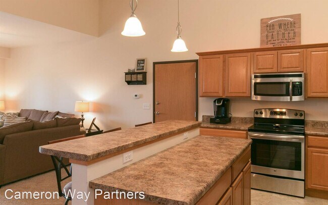 Building Photo - 1620 Lincoln Dr